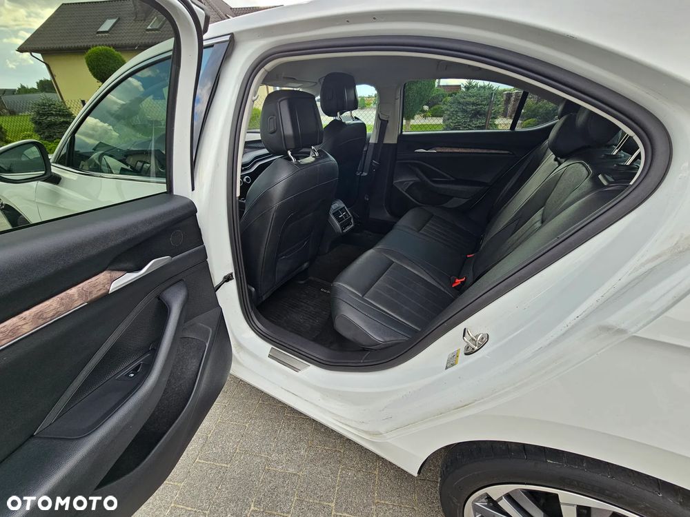 Skoda Superb 2.0 TSI 4x4 L&K DSG - 18