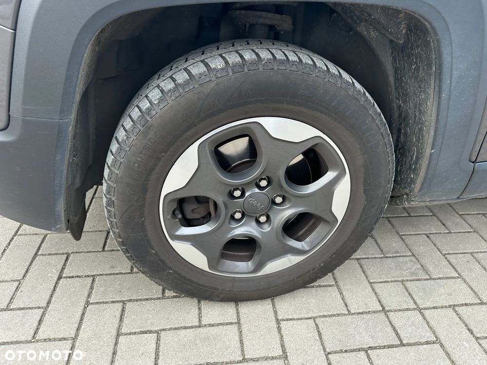 Jeep Renegade - 30
