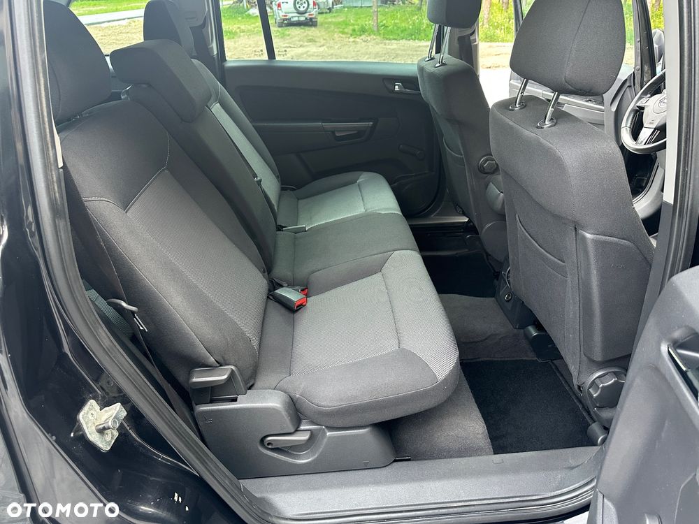 Opel Zafira 1.8 Cosmo EU5 - 32