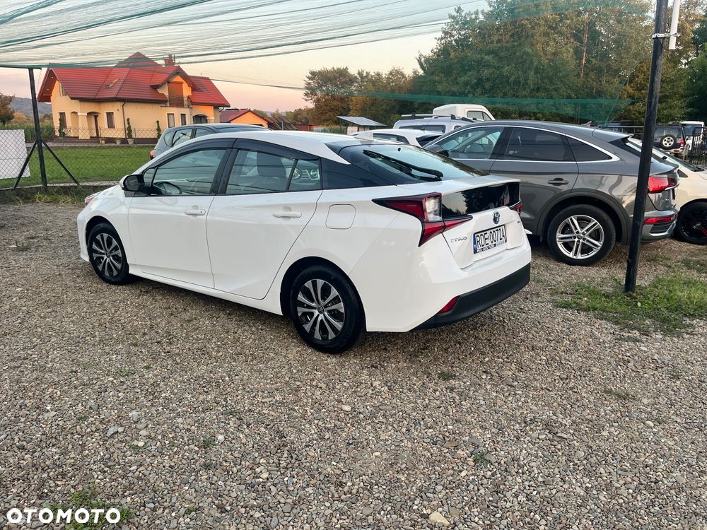 Toyota Prius 1.8 Hybrid Executive - 8