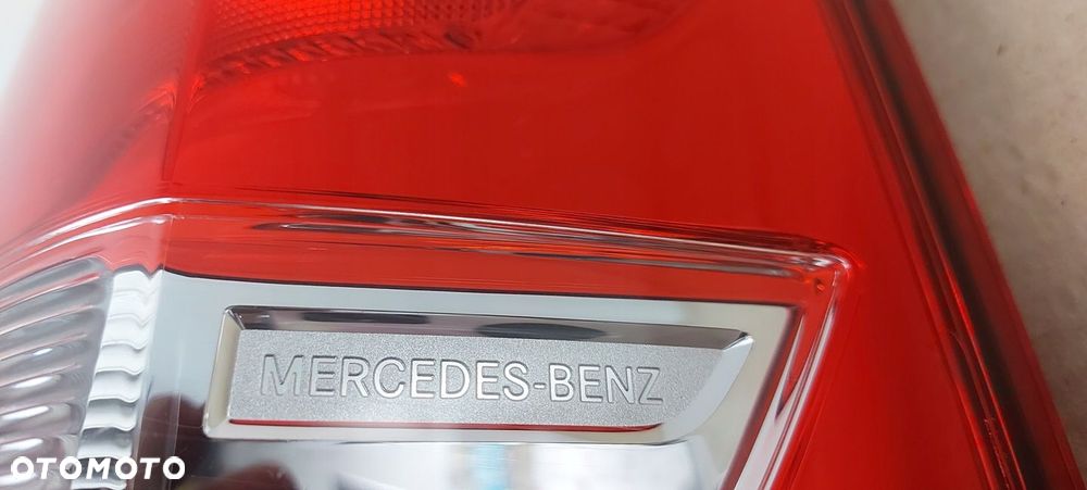 MERCEDES VITO W447 LAMPA PRAWA TYŁ TYLNA Oryginał A4478200164 - 9