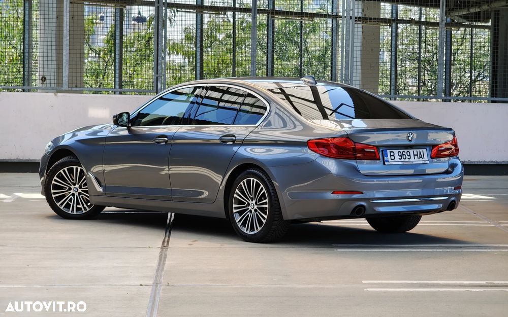 BMW Seria 5 520d AT - 17