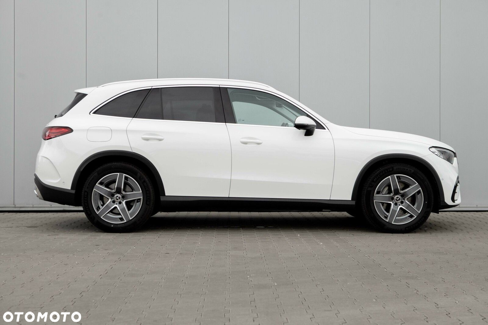 Mercedes-Benz GLC - 7