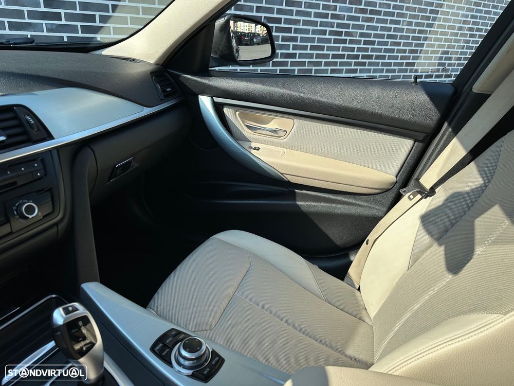 BMW 318 d Touring Aut. Luxury Line - 13