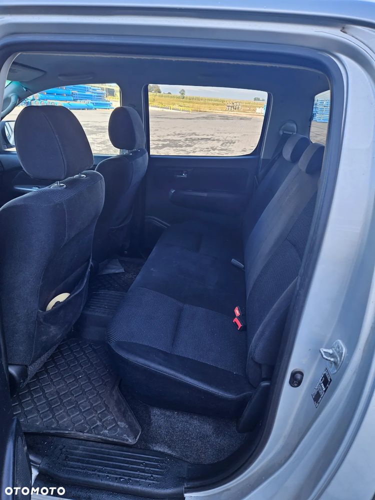 Toyota Hilux - 11