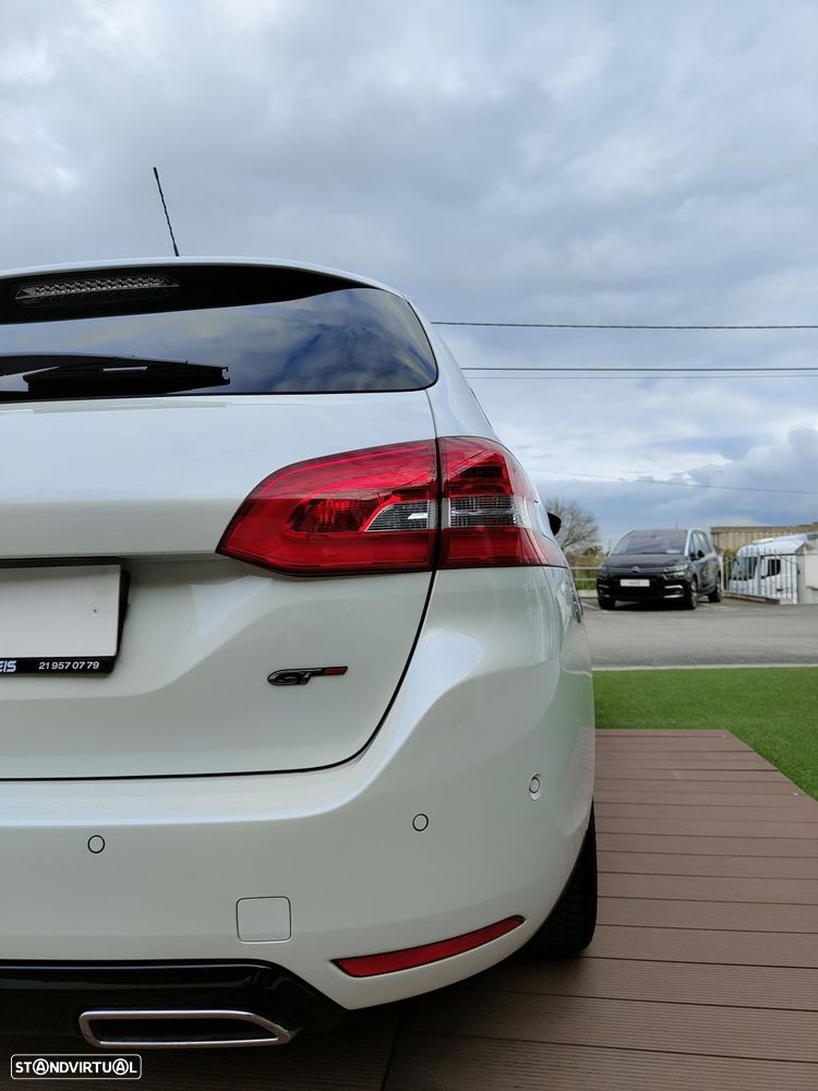 Peugeot 308 SW 1.5 BlueHDi GT EAT8 - 19