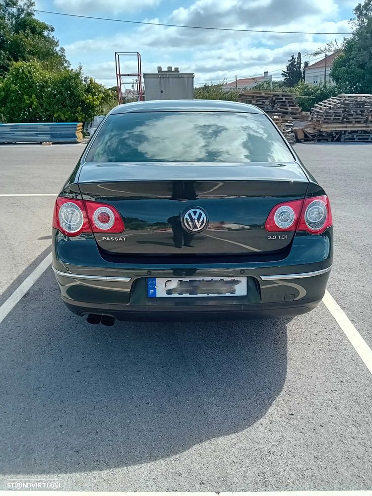 VW Passat 2.0 TDI Sportline - 4
