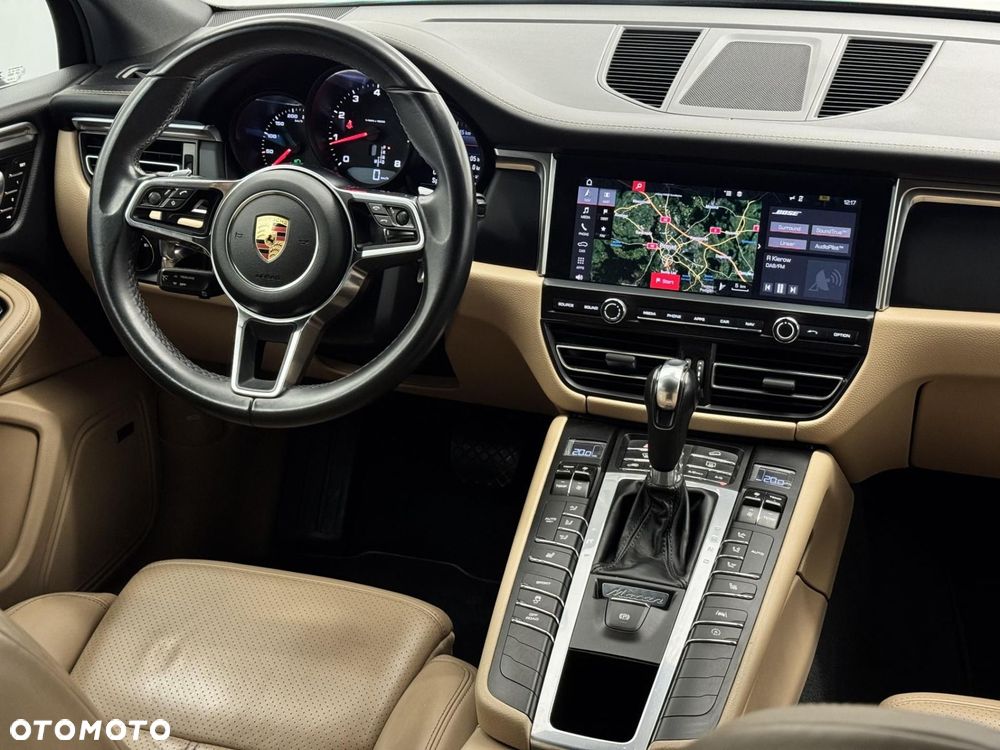 Porsche Macan Standard - 32