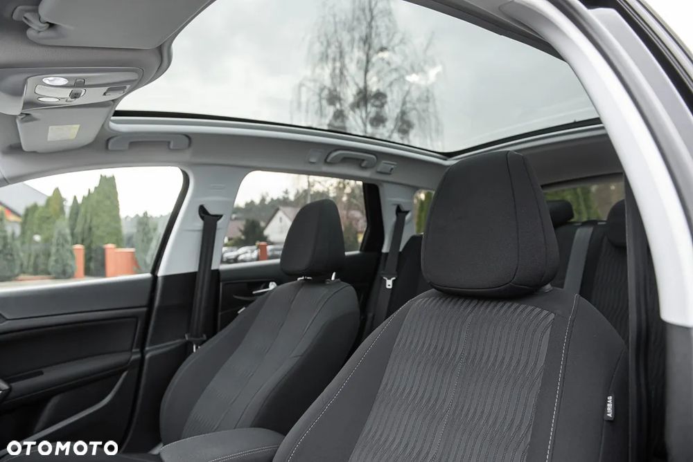 Peugeot 308 PureTech 130 GPF EAT8 Stop & Start Allure Pack - 24