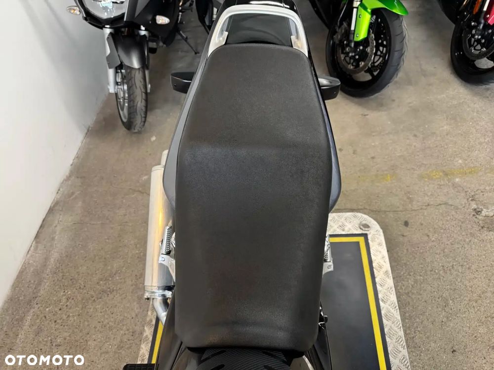 Honda CB - 27