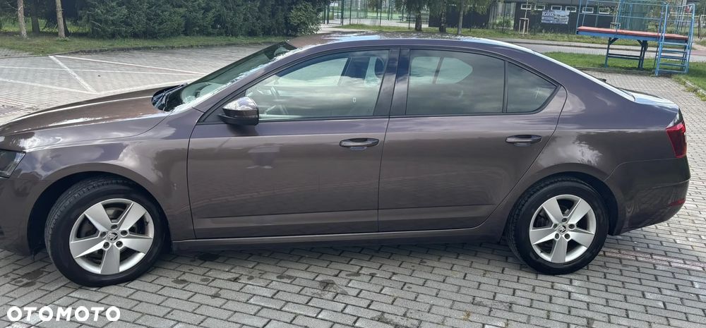 Skoda Octavia 1.4 TSI Ambition - 4