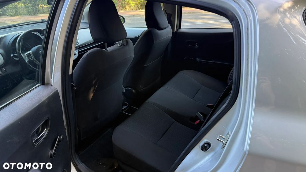 Toyota Yaris - 16