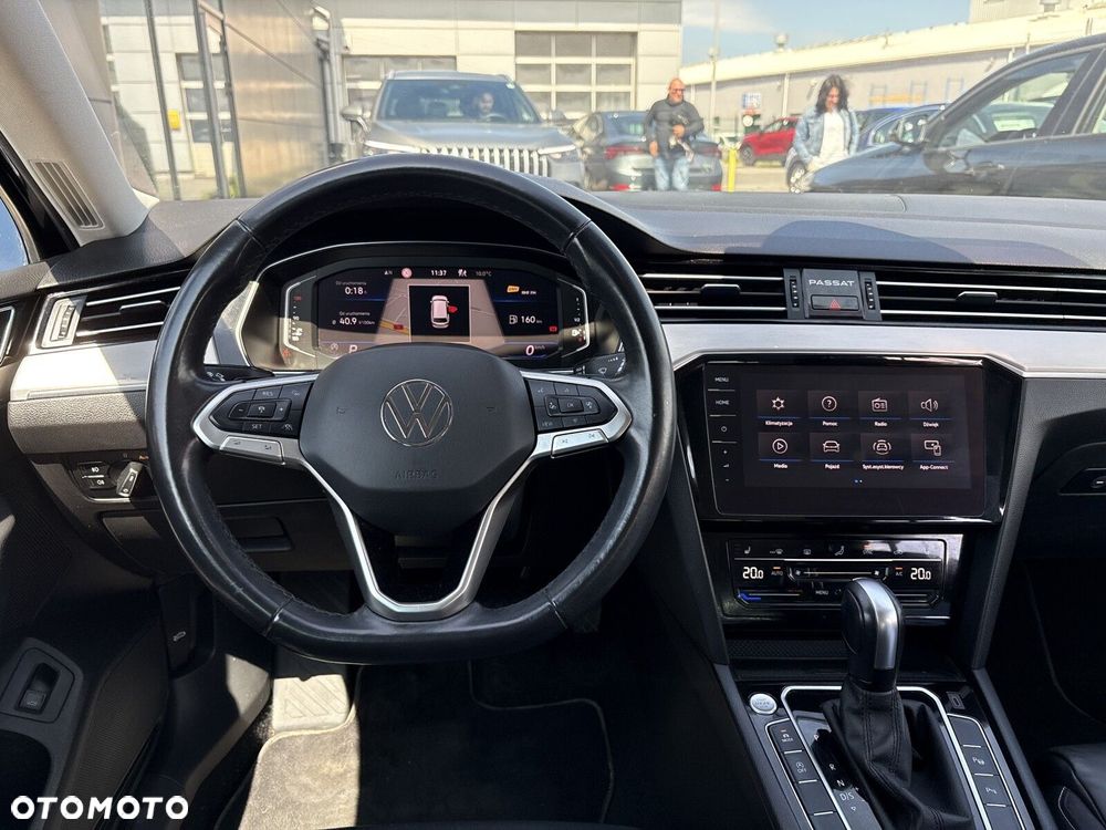 Volkswagen Passat Variant 1.5 TSI EVO Elegance DSG - 11