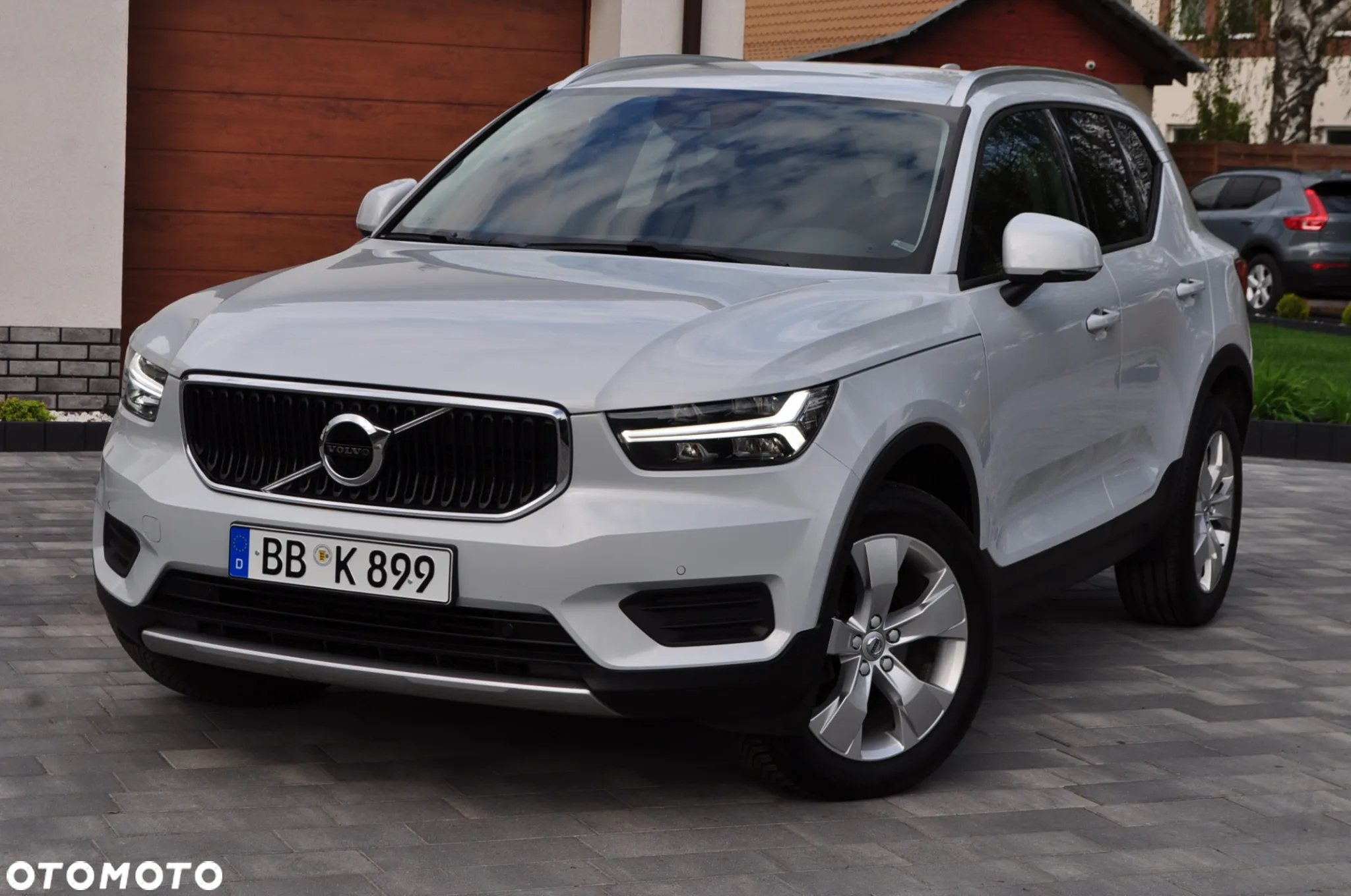 Volvo XC 40 D3 AWD Momentum Pro - 11
