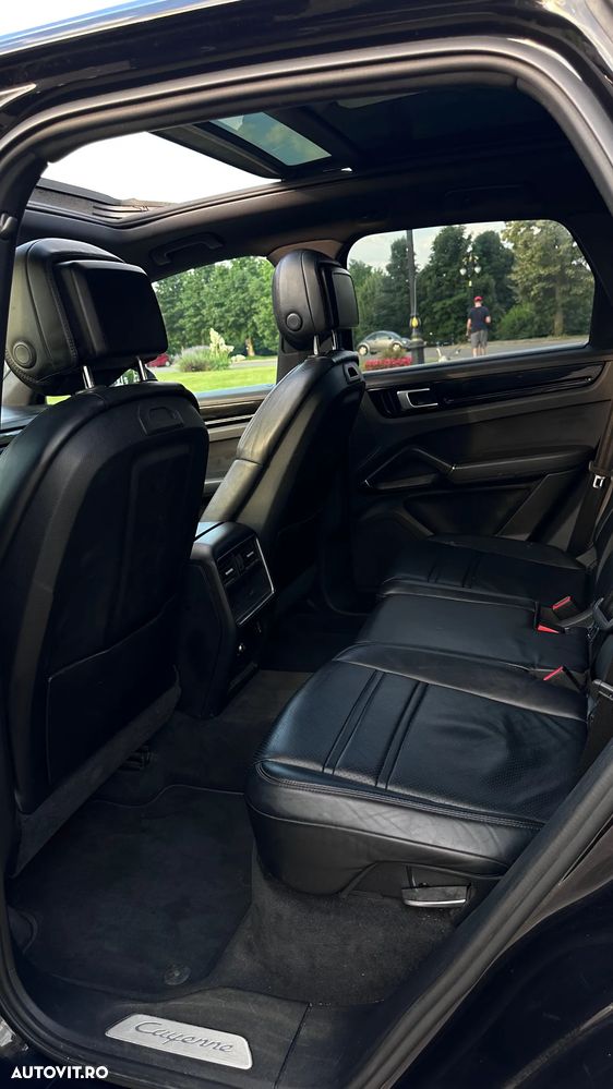 Porsche Cayenne E-Hybrid Tiptronic S - 27
