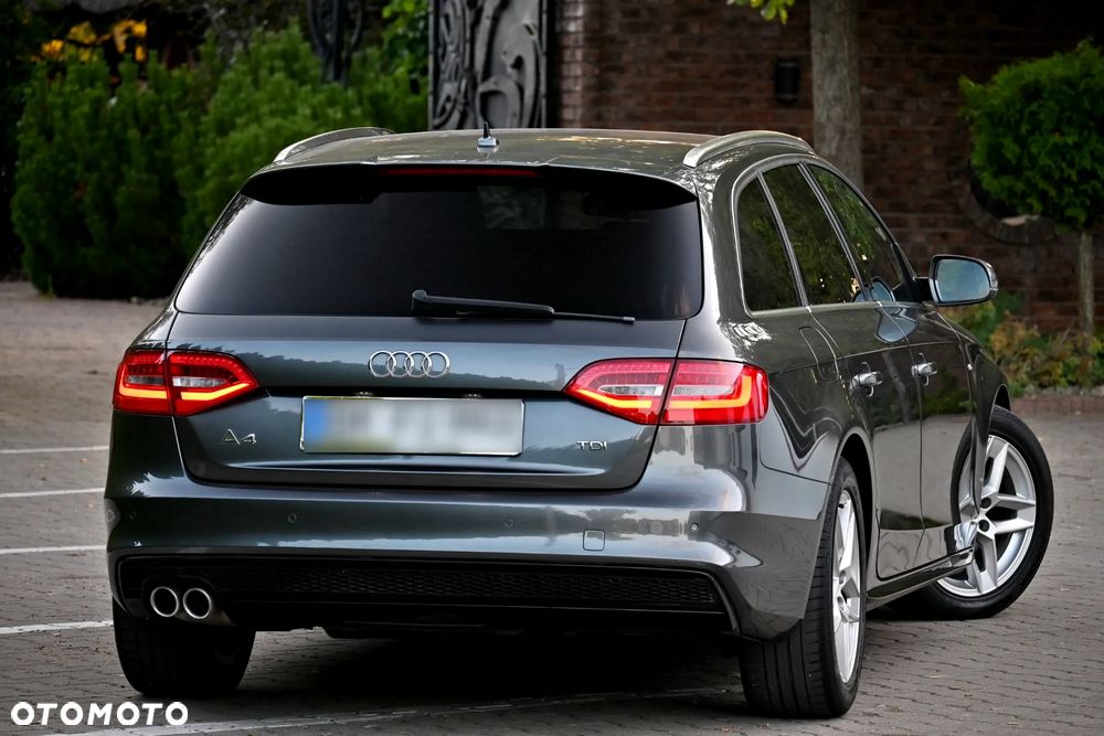 Audi A4 Avant 2.0 TDI DPF clean diesel S line Sportpaket - 13