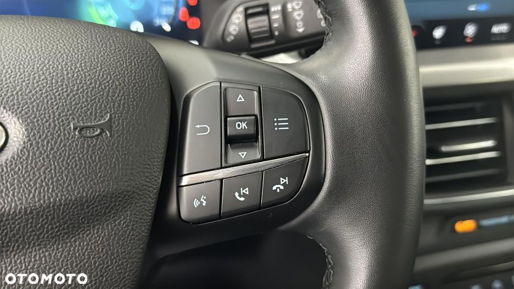 Ford Focus 1.0 EcoBoost Titanium X - 26