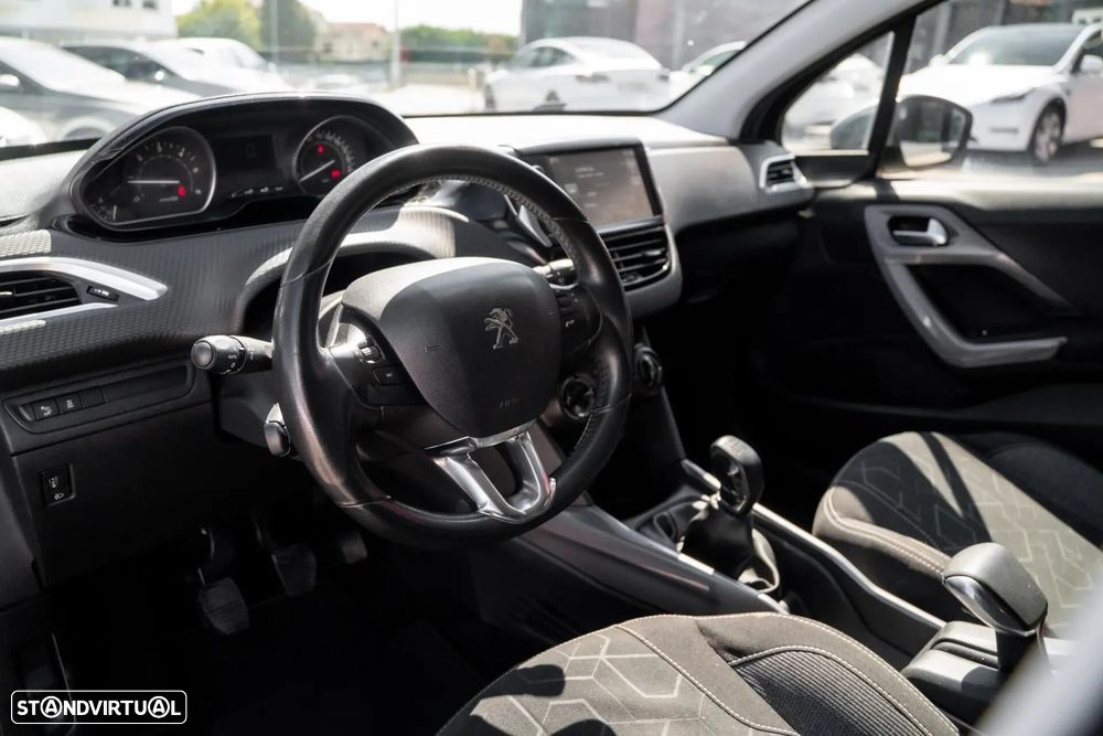 Peugeot 2008 1.6 BlueHDi Access - 4