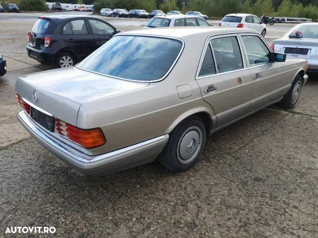 Mercedes-Benz W126 - 3