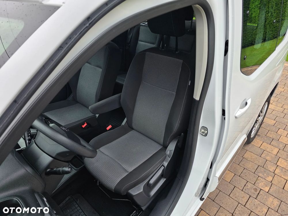 Toyota Proace City Verso 1.5 D-4D Business - 10