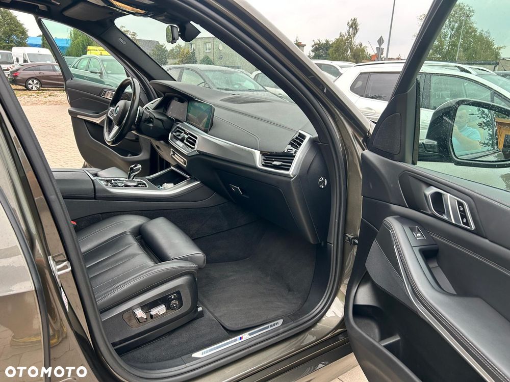 BMW X5 xDrive45e - 29