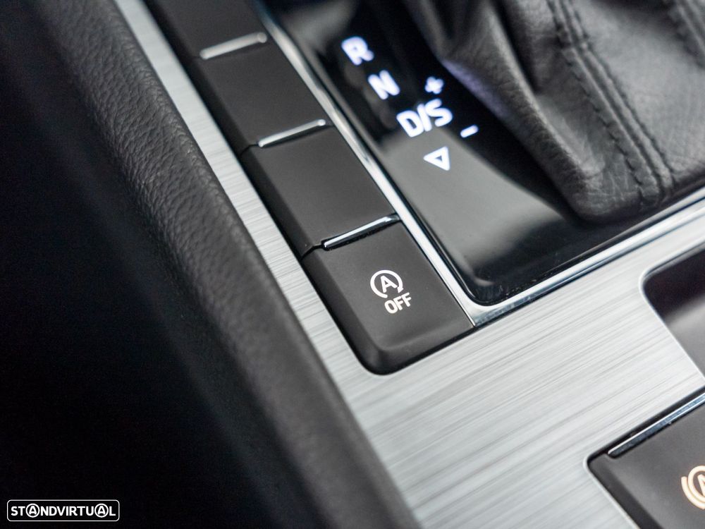 Skoda Superb Break 2.0 TDI DSG - 25