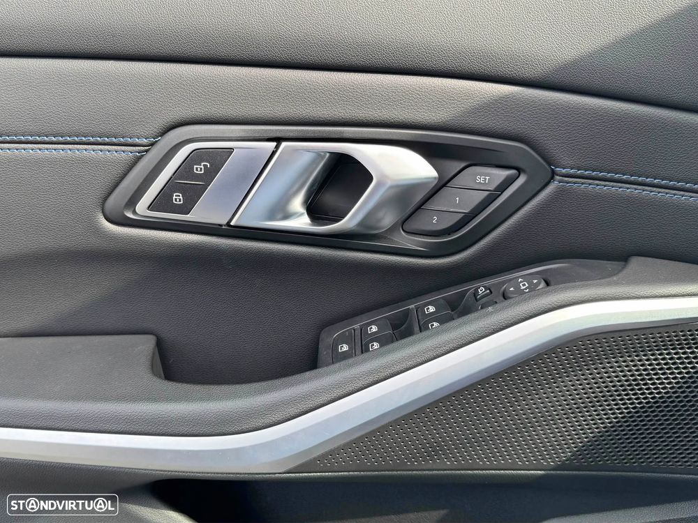 BMW 330 e Pack M Auto - 15
