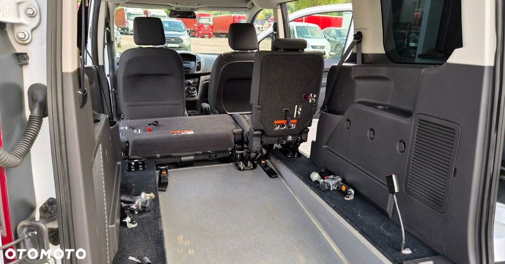 Ford Transit Connect - 29