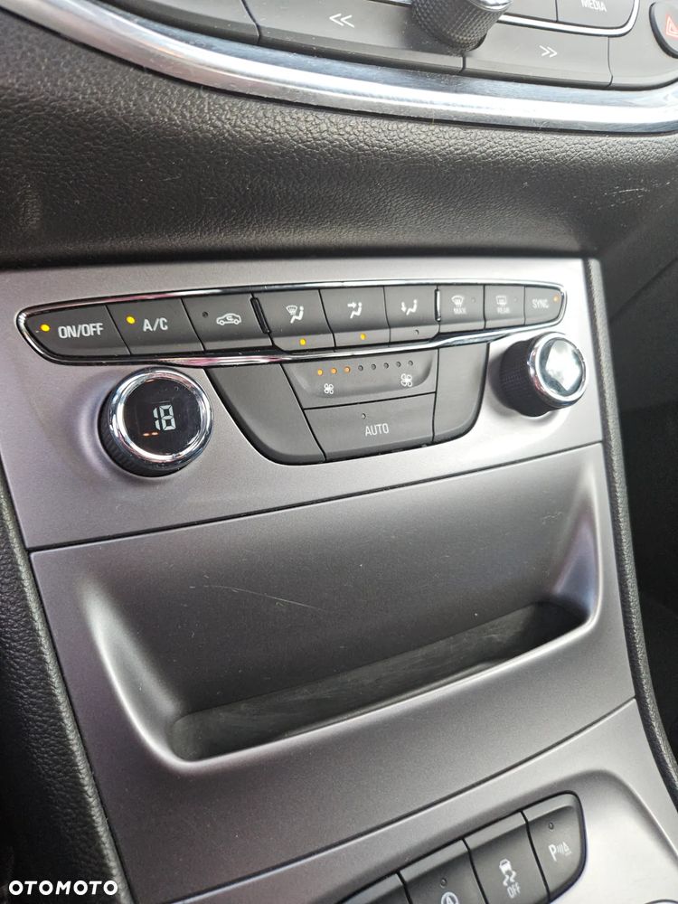 Opel Astra 1.6 CDTI DPF ecoFLEX Sports TourerStart/Stop Edition - 11