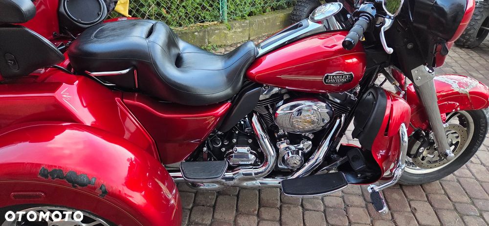 Harley-Davidson FLH Electra Glide - 38