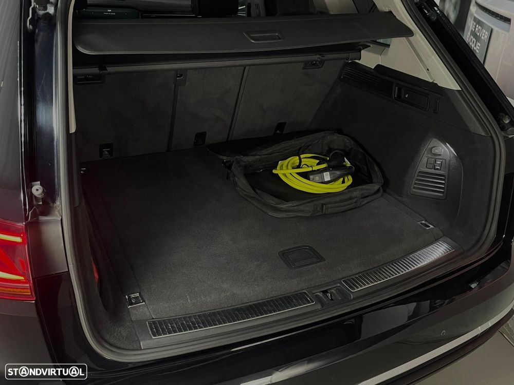 VW Touareg 3.0 TSI e-Hybrid Plus - 34