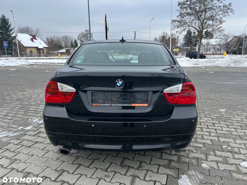 BMW Seria 3 320d - 4