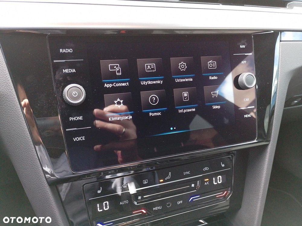 Volkswagen Arteon 2.0 TDI R-Line DSG - 27