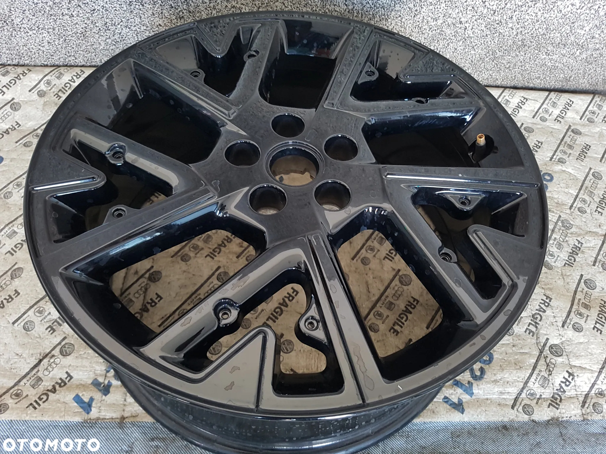 FELGA OPEL ASTRA L ELECRTIC 5X108 7,5JX18  ET44   9850014180 - 3