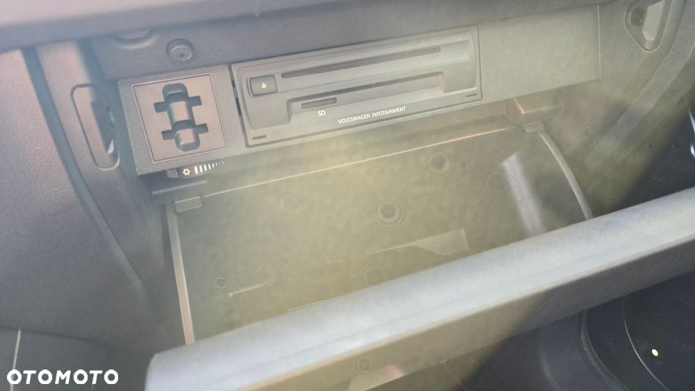 Volkswagen Tiguan - 24