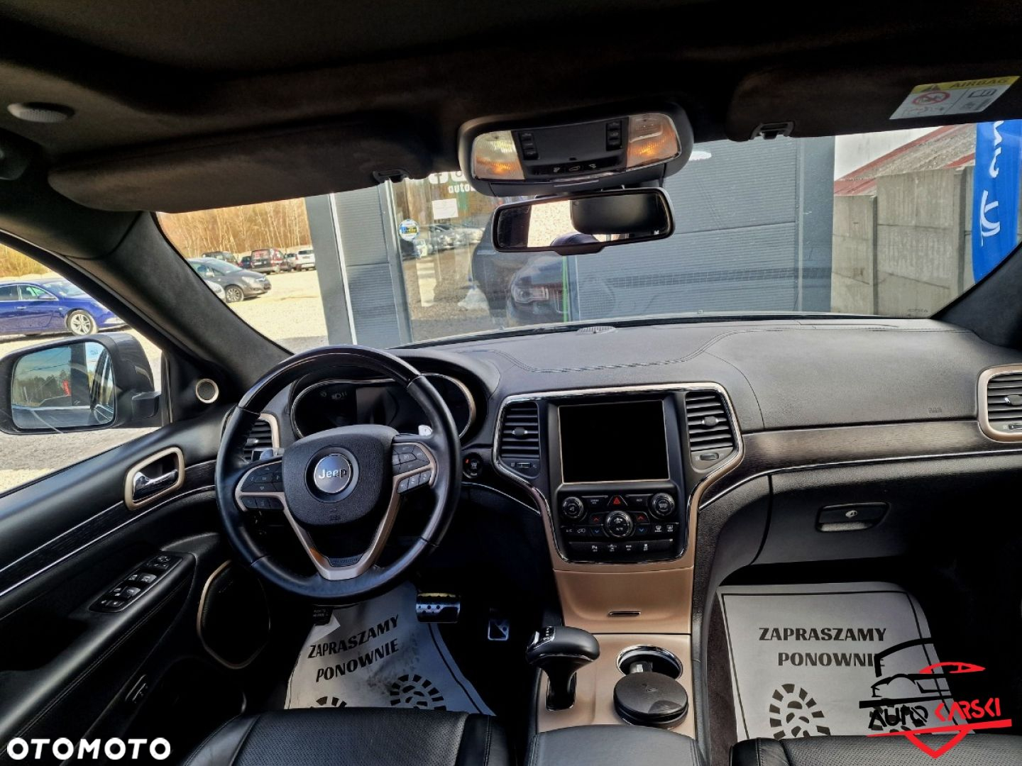 Jeep Grand Cherokee - 28