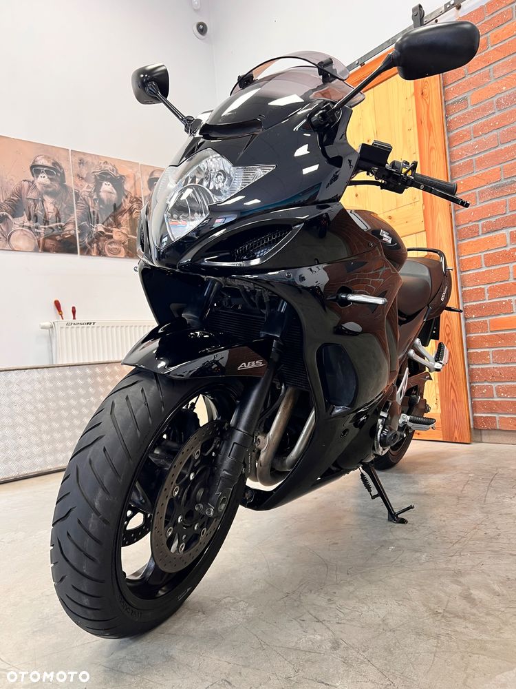 Suzuki GSX 1000 - 5