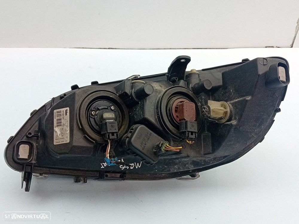Ótica / farol direita OPEL Zafira A (F75_) - 2