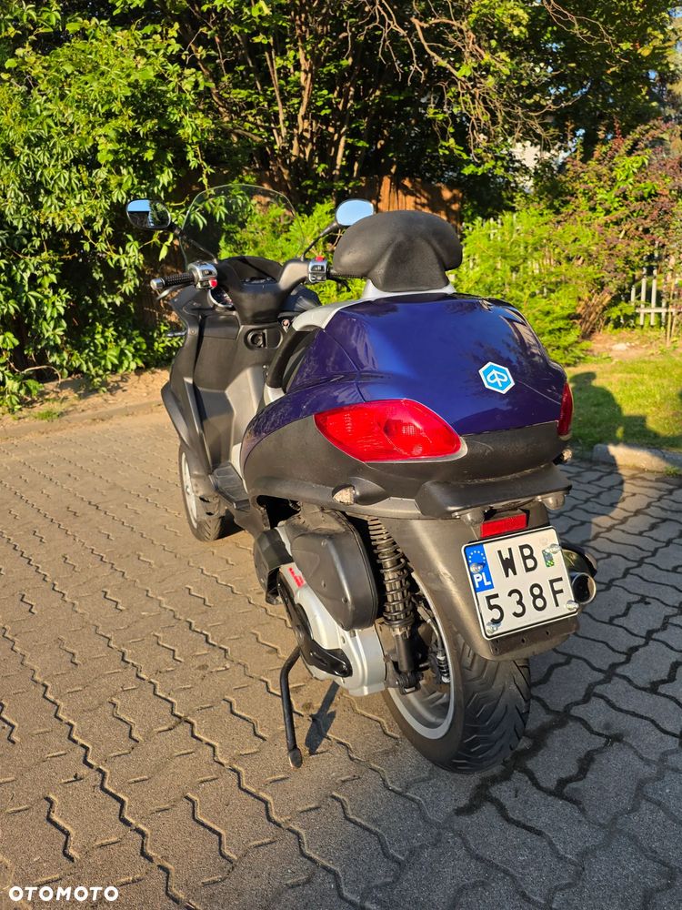 Piaggio MP-3 - 3