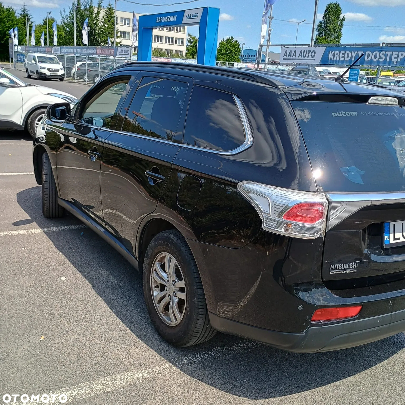 Mitsubishi Outlander - 4