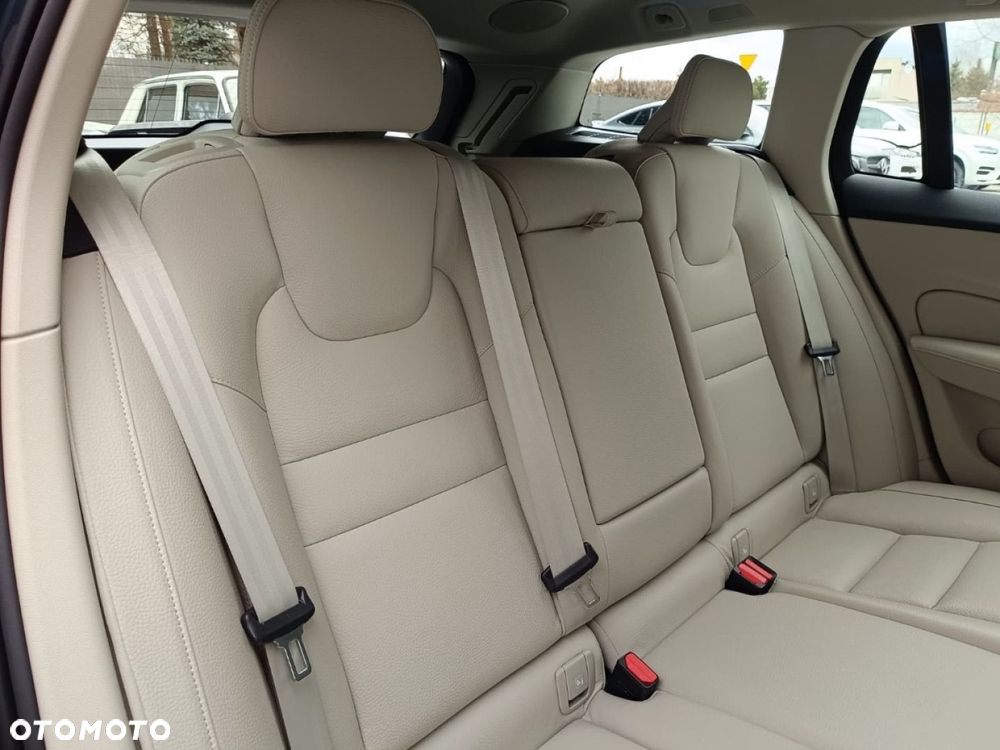 Volvo V60 - 25