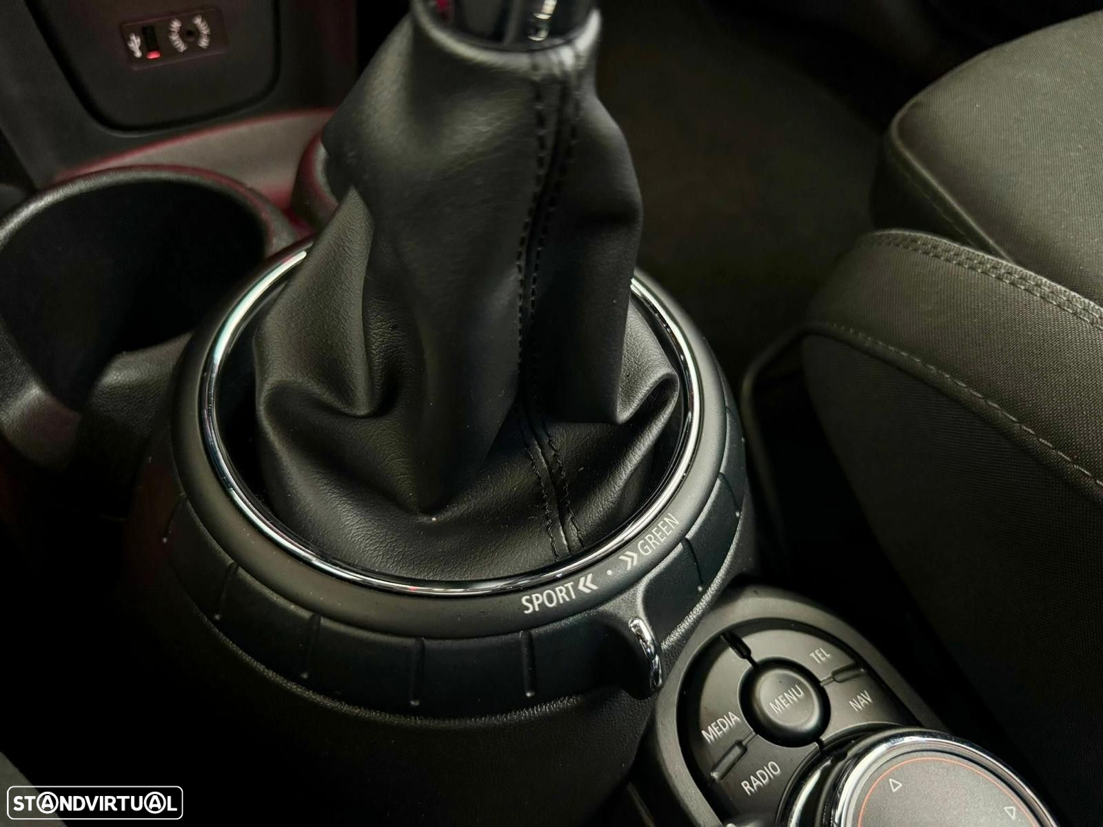 MINI 3 Portas One D - 21