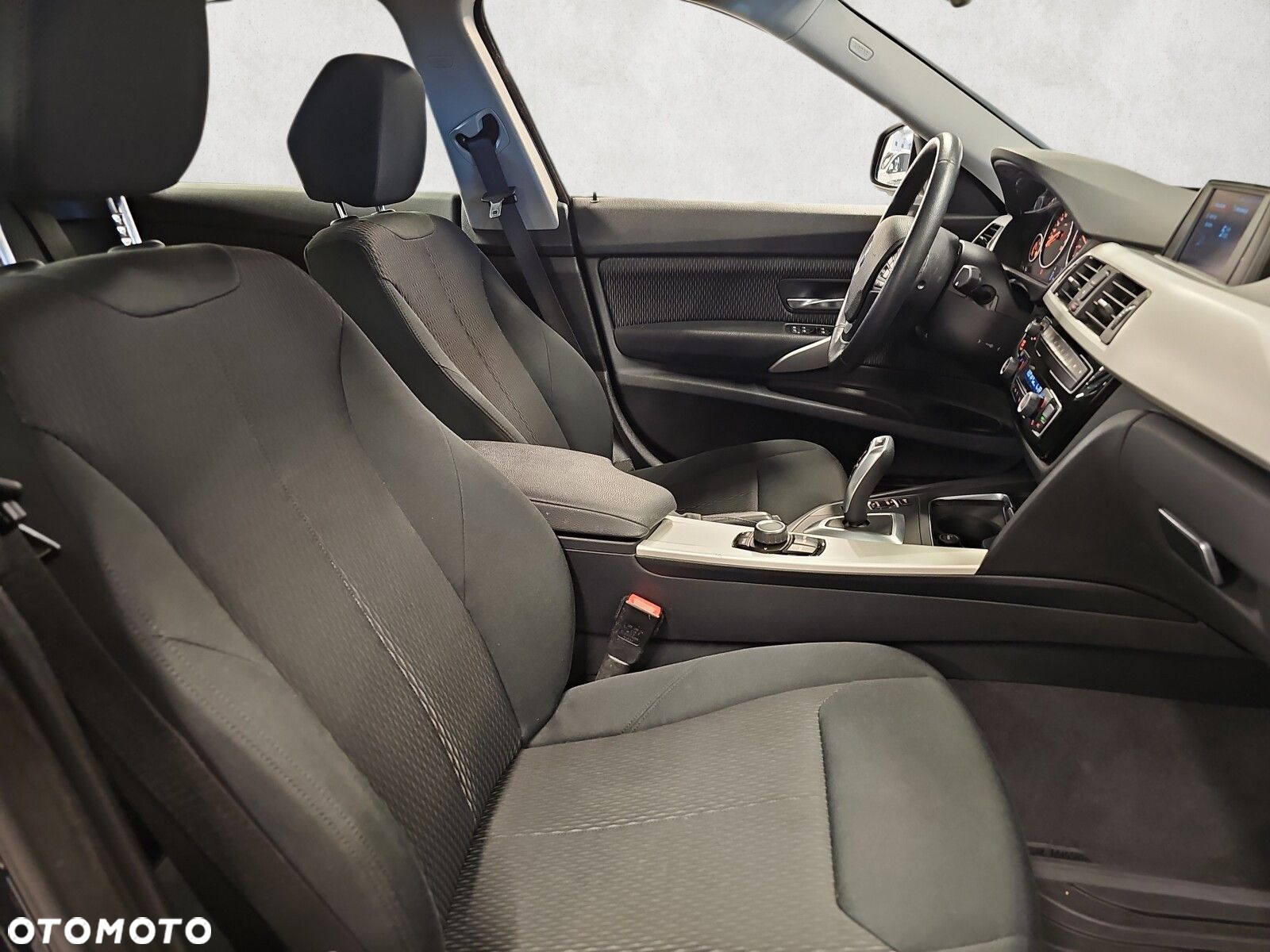 BMW Seria 3 - 13