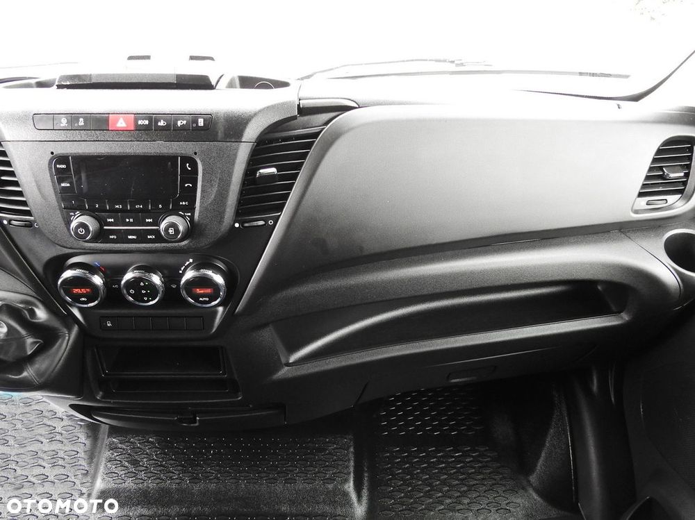 Iveco DAILY  35S18 PLANDEKA 10 PALET WEBASTO TEMPOMAT KLIMATYZACJA  180KM - 33