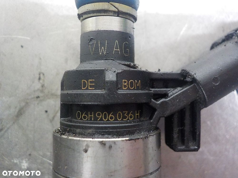 AUDI A4 B8 1.8 TFSI WTRYSKIWACZ 06H906036H/B - 3