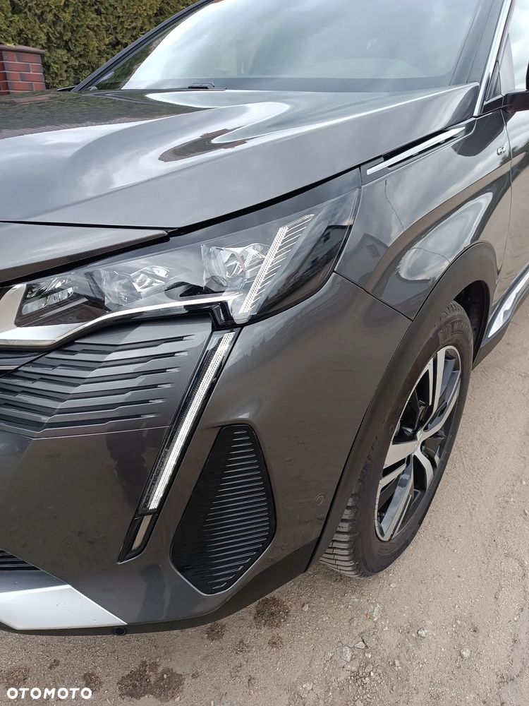 Peugeot 5008 Hybrid 136 e-DSC GT - 23