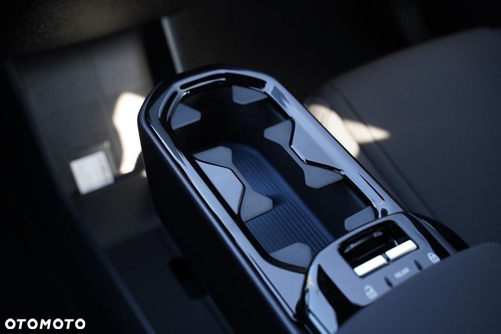 Volvo EX30 69kWh Single Motor Long Range Ultra - 16