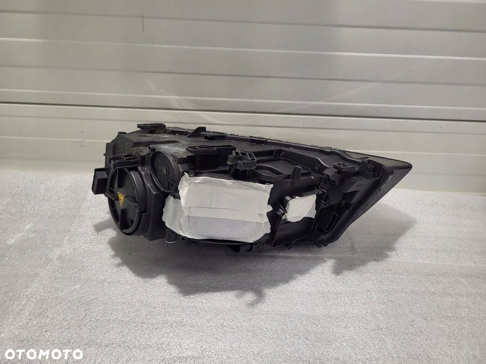 audi a4 b8 8k xenon przód strona prawa 8k0941030aq - 8