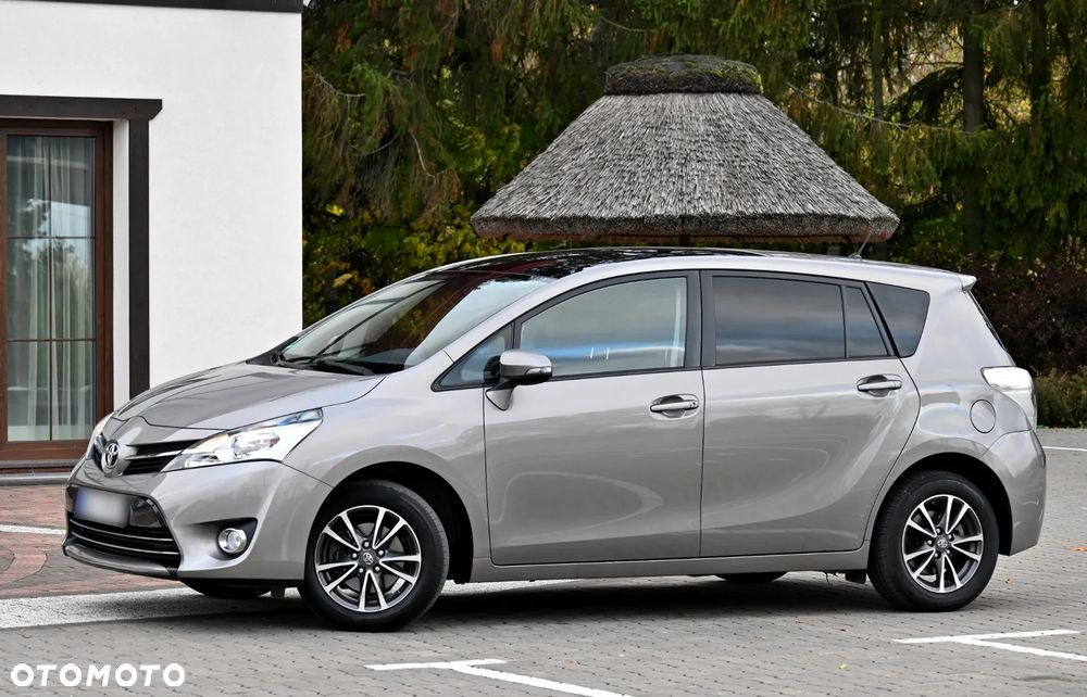 Toyota Verso 1.8 Sol EU5 - 9