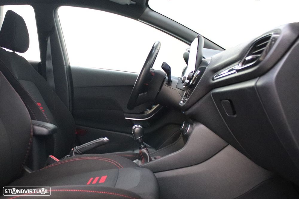 Ford Fiesta 1.0 EcoBoost ST-Line X - 22